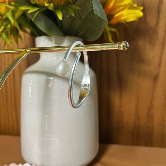 Lucky Brand Silver Hinged Bracelet with Pearl Accent #LBBR1 - Picture 1 of 5